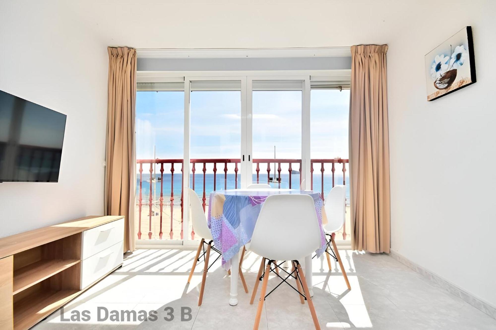Las Damas 3B Beach Front - Pool & Parking Бенидорм Екстериор снимка
