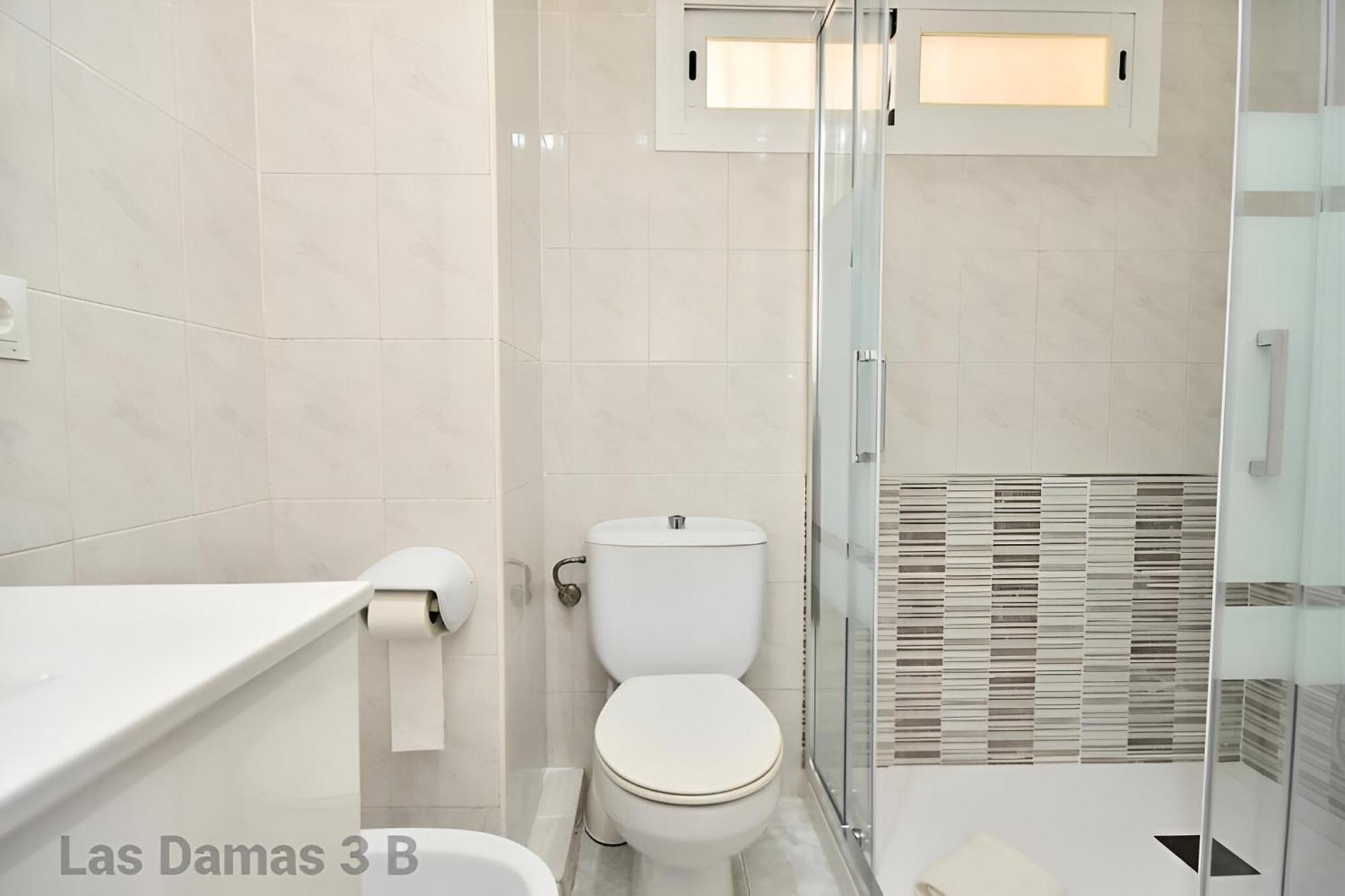 Las Damas 3B Beach Front - Pool & Parking Бенидорм Екстериор снимка